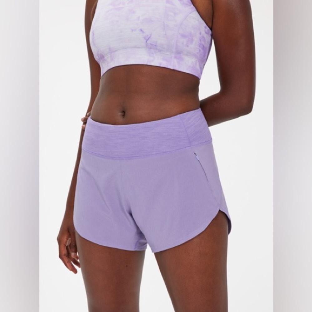 Outdoor Voices Hudson 2.5" Shorts in Lilac Purple size Medium